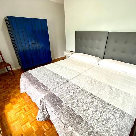 Garden Lodge Hostal Evencio Ribadavia Bagian luar foto