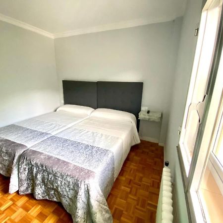 Garden Lodge Hostal Evencio Ribadavia Bagian luar foto