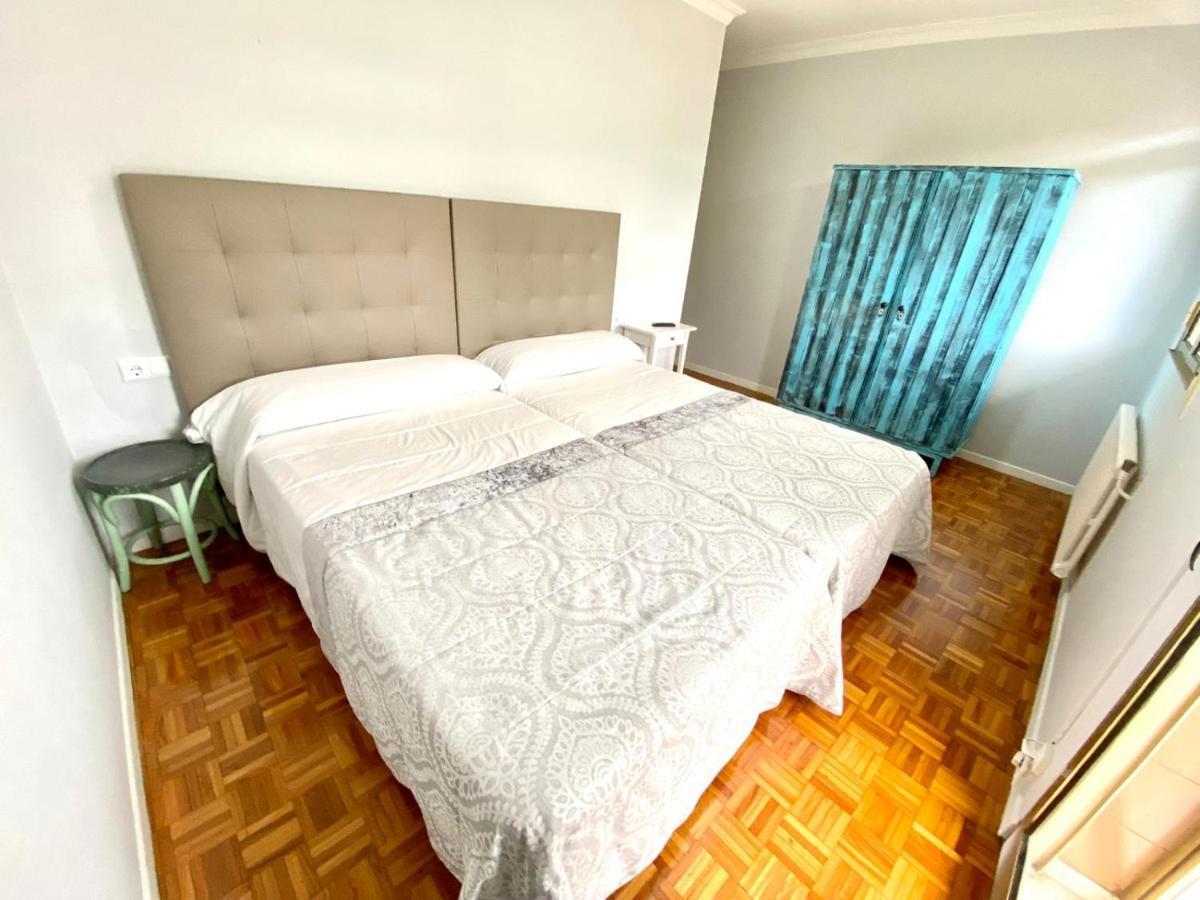 Garden Lodge Hostal Evencio Ribadavia Bagian luar foto