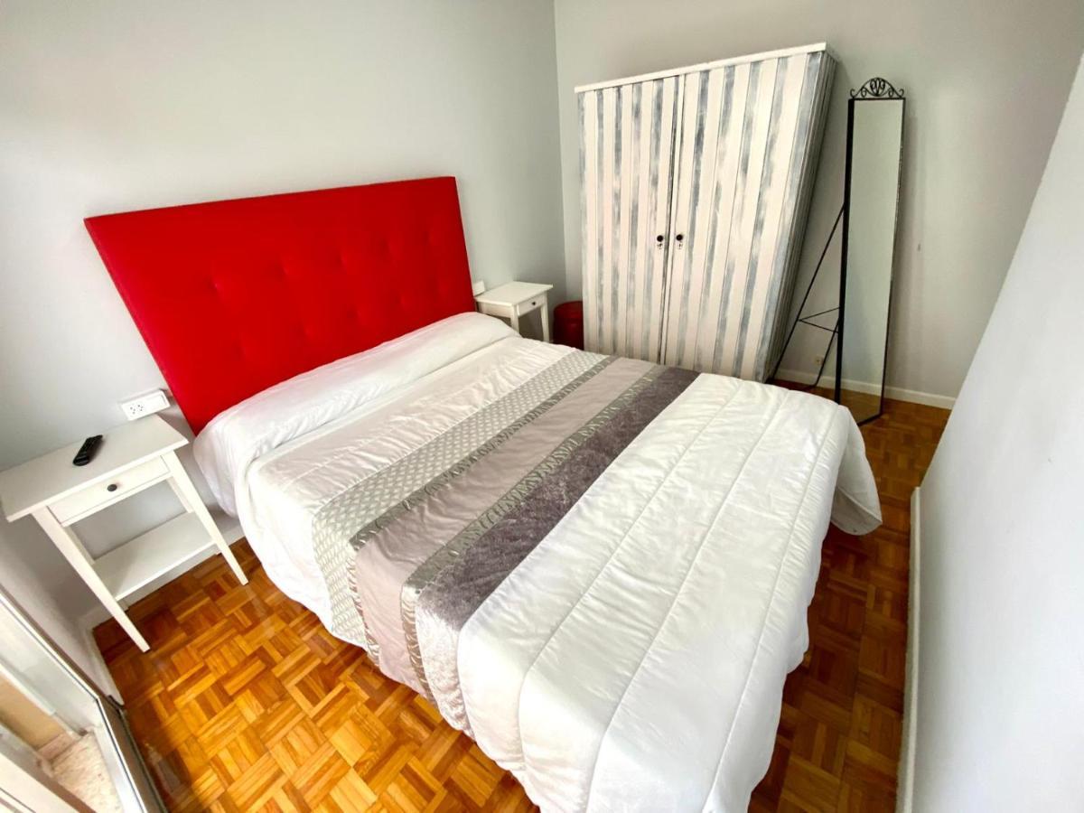 Garden Lodge Hostal Evencio Ribadavia Bagian luar foto